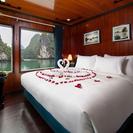 Hotel Flamingo Luxury Cruises Ha Long Exterior foto