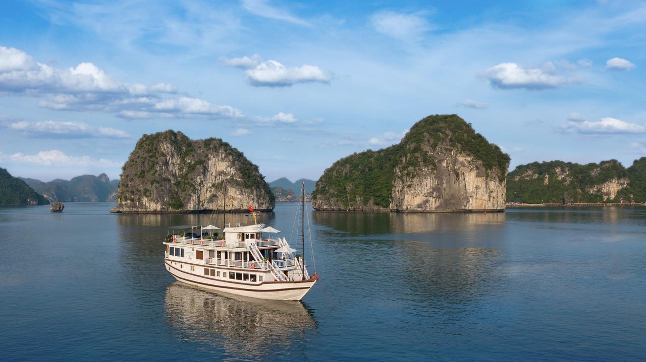Hotel Flamingo Luxury Cruises Ha Long Exterior foto