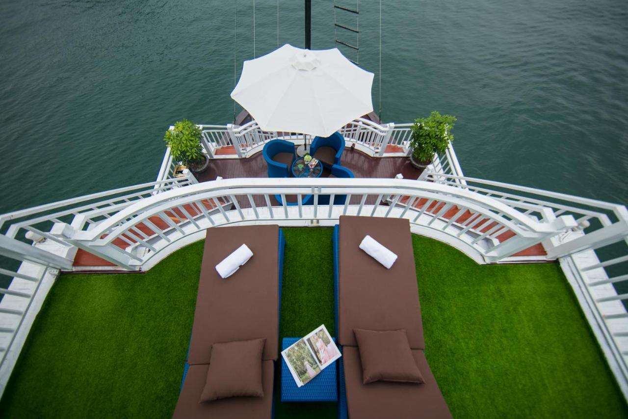 Hotel Flamingo Luxury Cruises Ha Long Exterior foto