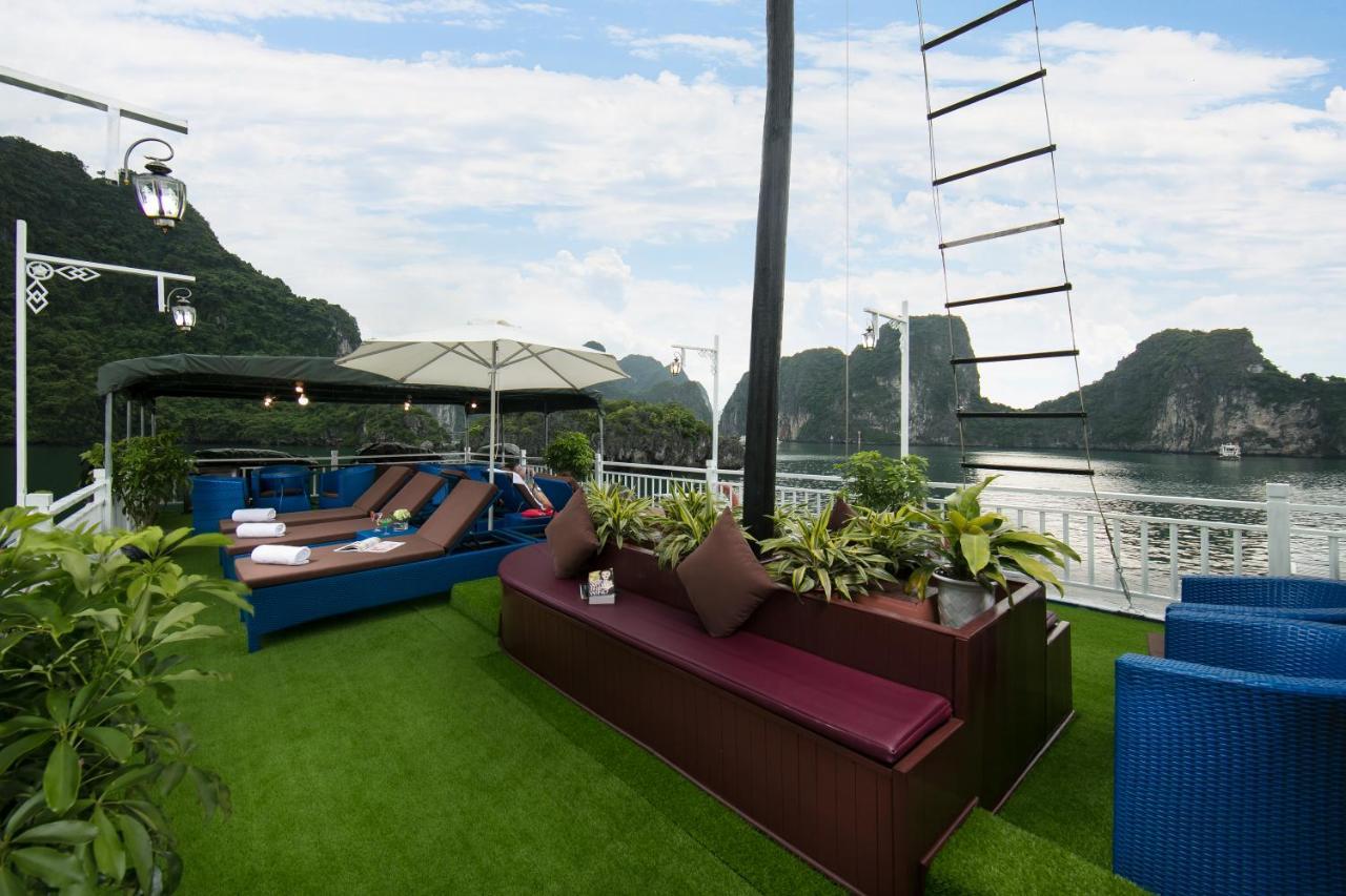 Hotel Flamingo Luxury Cruises Ha Long Exterior foto