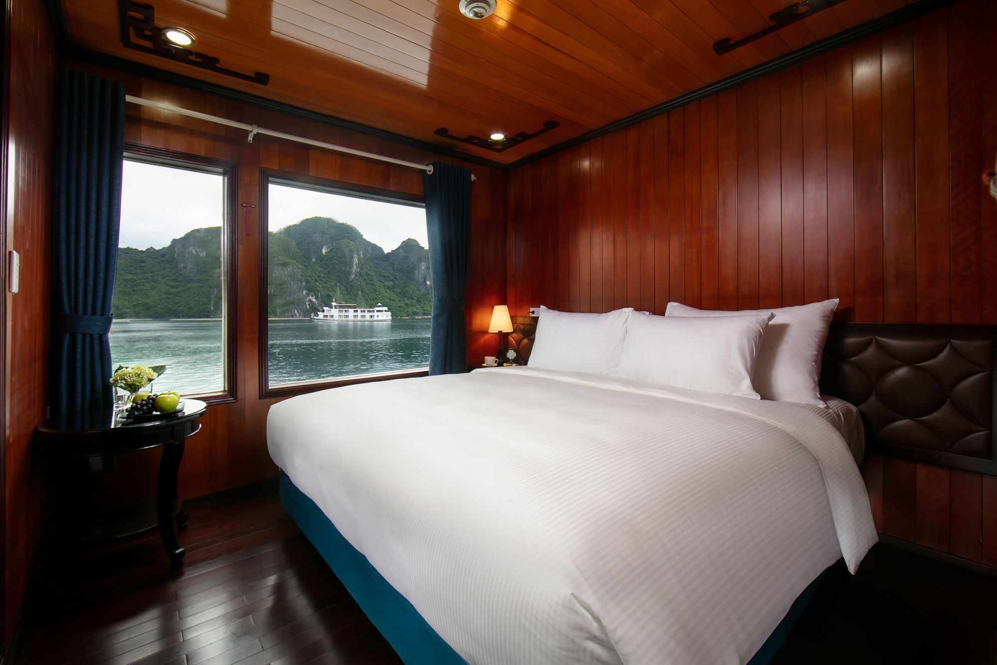 Hotel Flamingo Luxury Cruises Ha Long Exterior foto