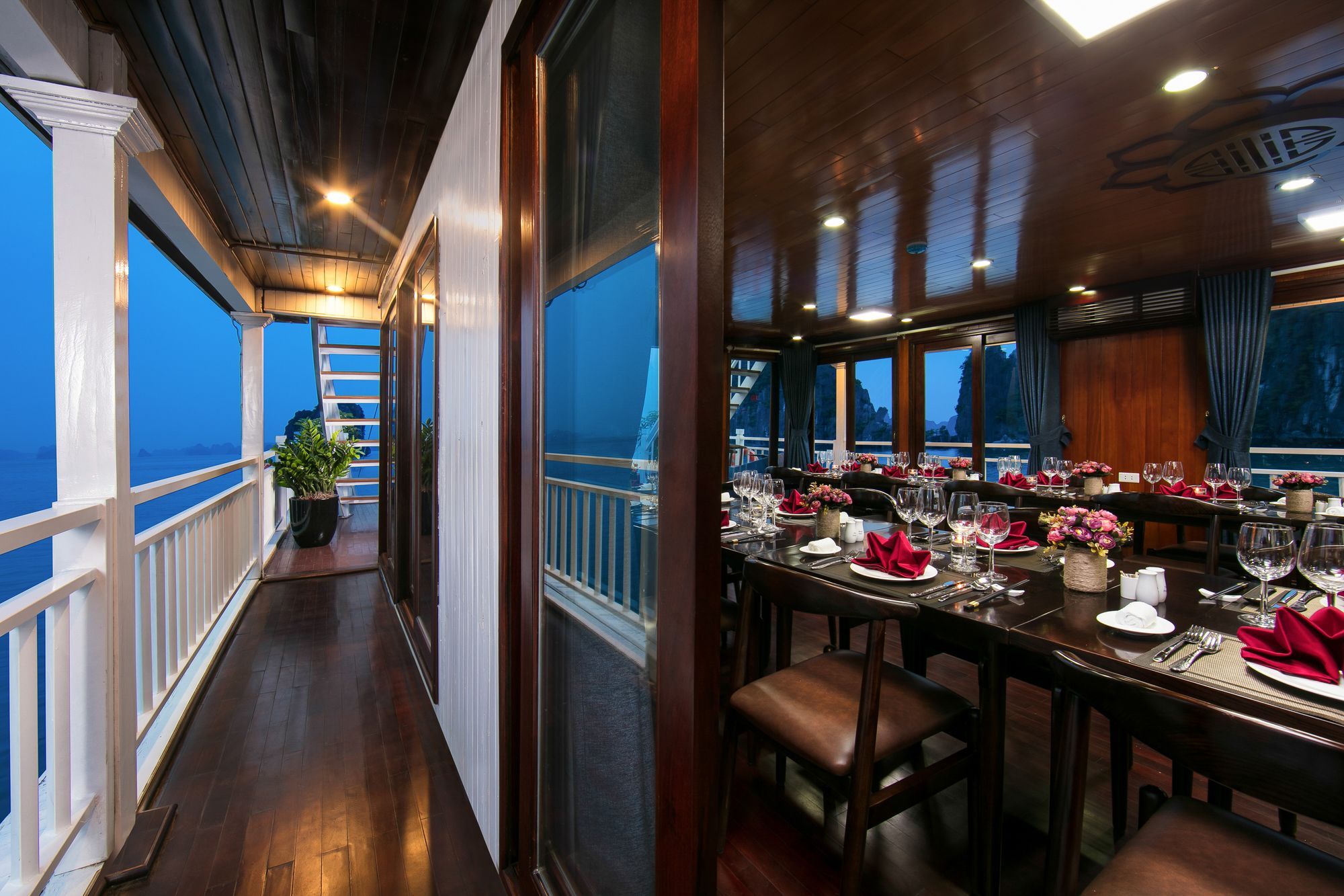 Hotel Flamingo Luxury Cruises Ha Long Exterior foto