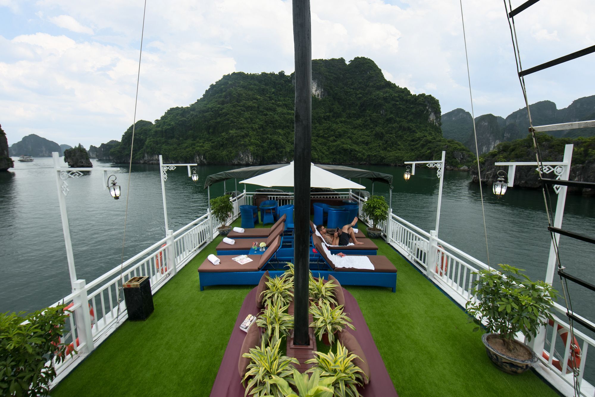 Hotel Flamingo Luxury Cruises Ha Long Exterior foto